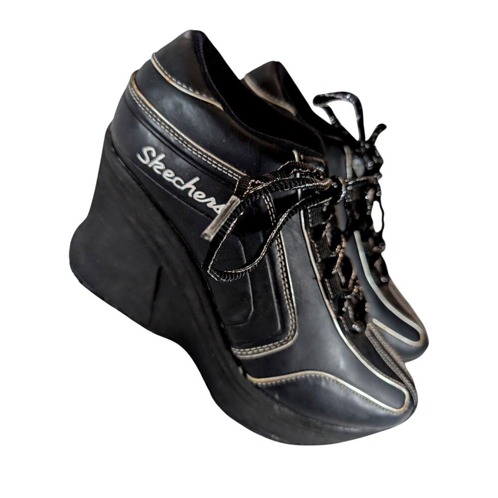 SKECHERS! BLACK W/SILVER TRIM VEGAN LEATHER, LACE UP PLATFORM WEDGE HEELS! 7.5M